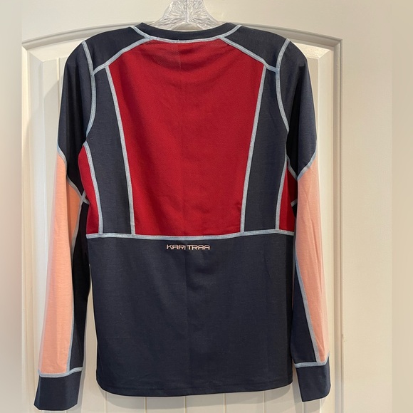 Kari Traa Long Sleeve Active Top or base layer. Size L. Excellent condition. - Picture 3 of 4